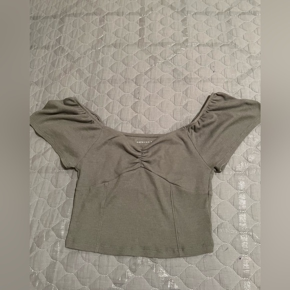 AMERICAN EAGLE~ GREEN OFF THE SHOULDER CROP TOP~SM - Picture 1 of 7